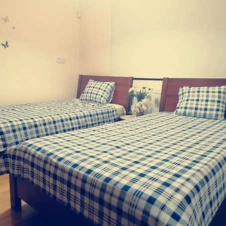 Ferienhaus Irinas Country Home! Trimiklini